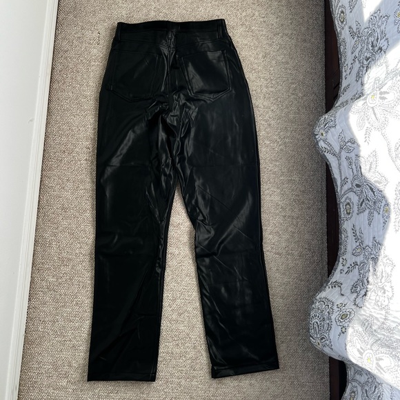 Abercrombie & Fitch 90s Straight Ultra High Rise Leather Pants - Picture 3 of 3